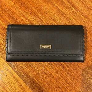 Kate Spade Cyndy Black Leather Scalloped Edge Snap Flap Clutch Wallet Zip NWOT